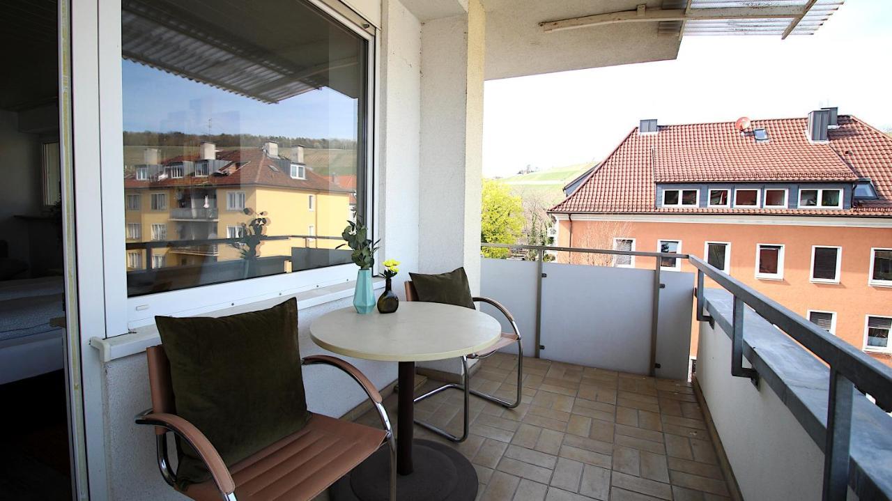 Grosszuegige Stadtwohnung - Garage, Balkon Wurzburg Bagian luar foto